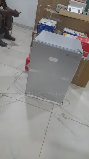 Glamstar 90L Top Freezer Fridge – New Condition