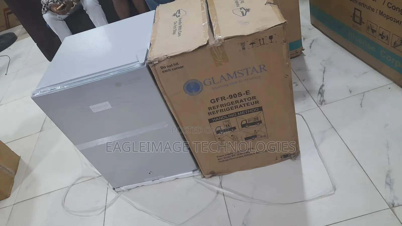 Glamstar 90L Top Freezer Fridge – New Condition