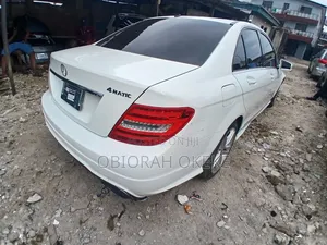 Mercedes-Benz C300 2012 White