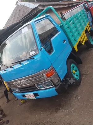 Toyota Dyna 150 Old Model  Blue With Petrol Engine