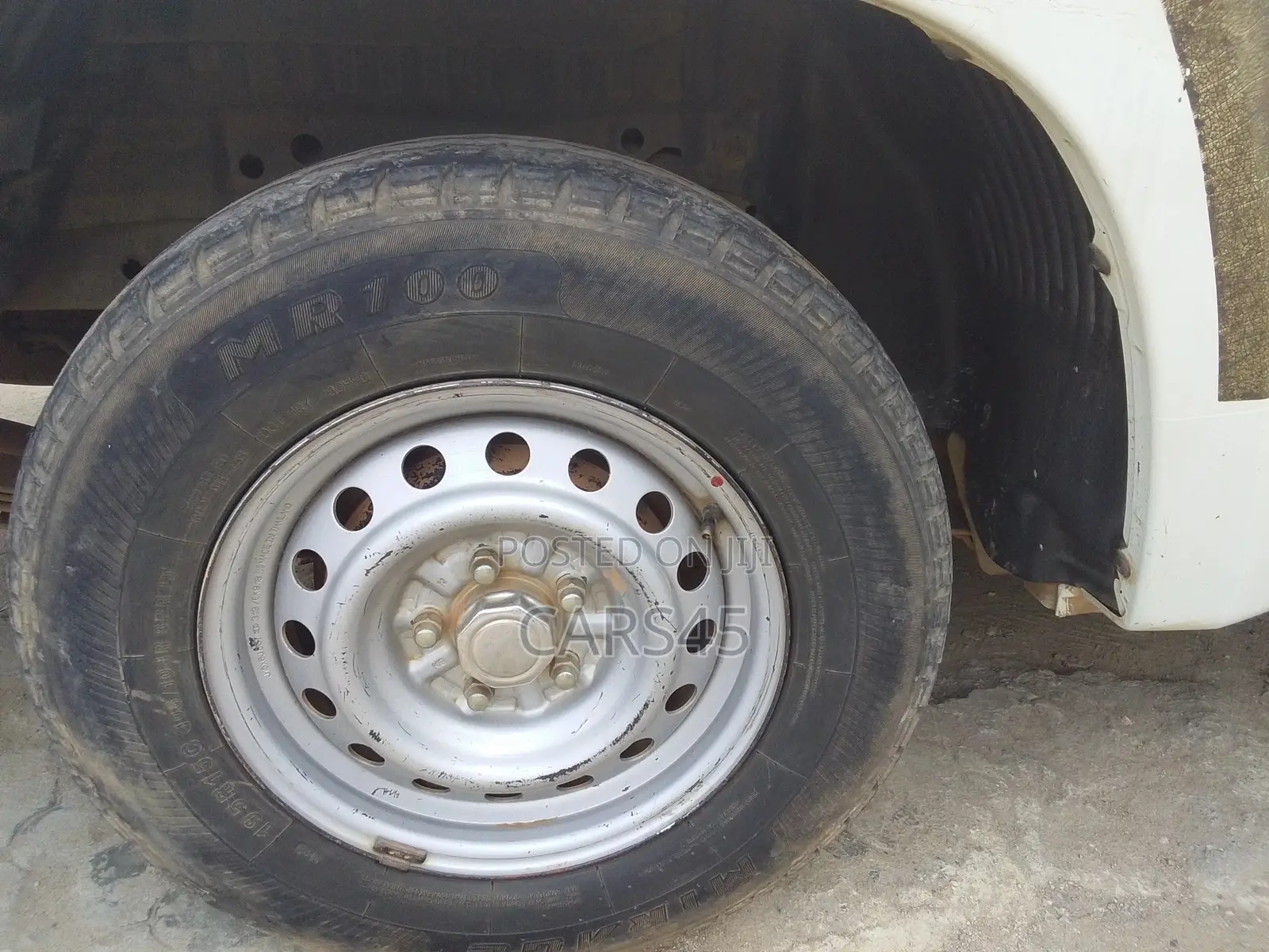 Mitsubishi L200 2021 White