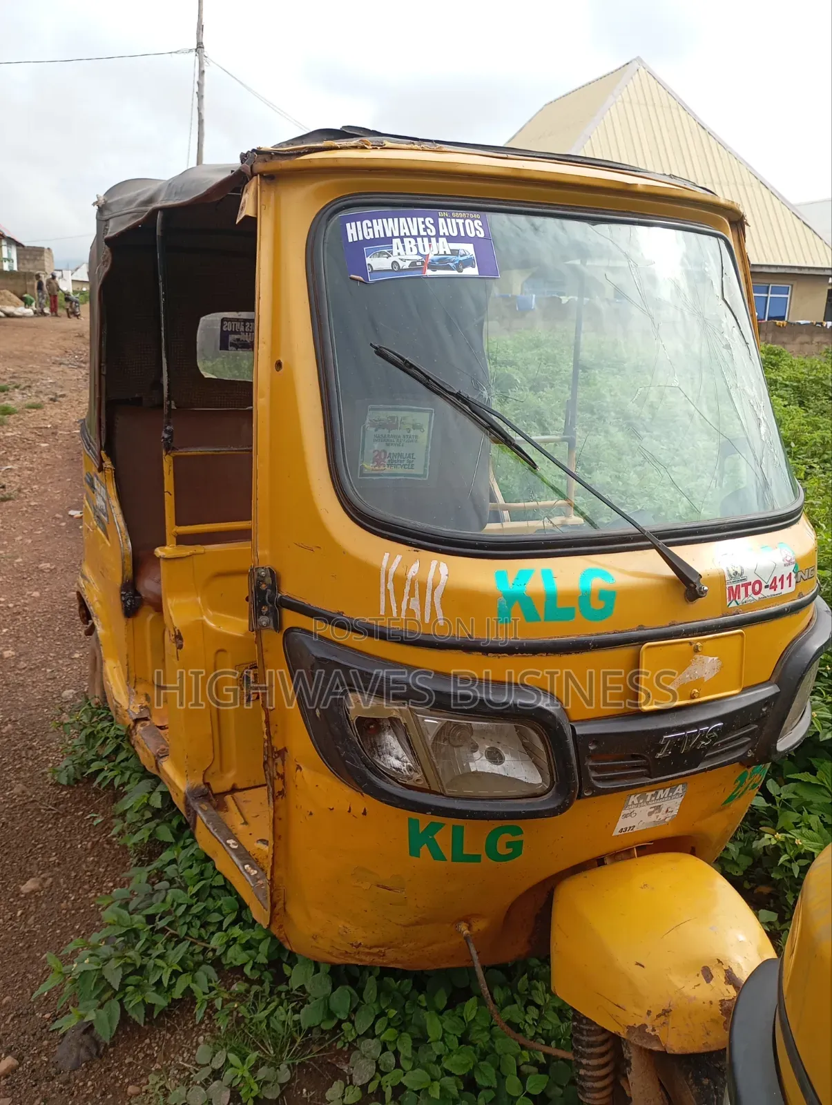 TVS King Deluxe Plus iTouch Start 2021 Yellow
