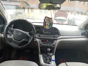 Hyundai Elantra 2017 Black