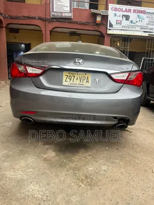 Hyundai Sonata SE 2.0T Sedan FWD (2.0L 4cyl 6A) 2012 Gray