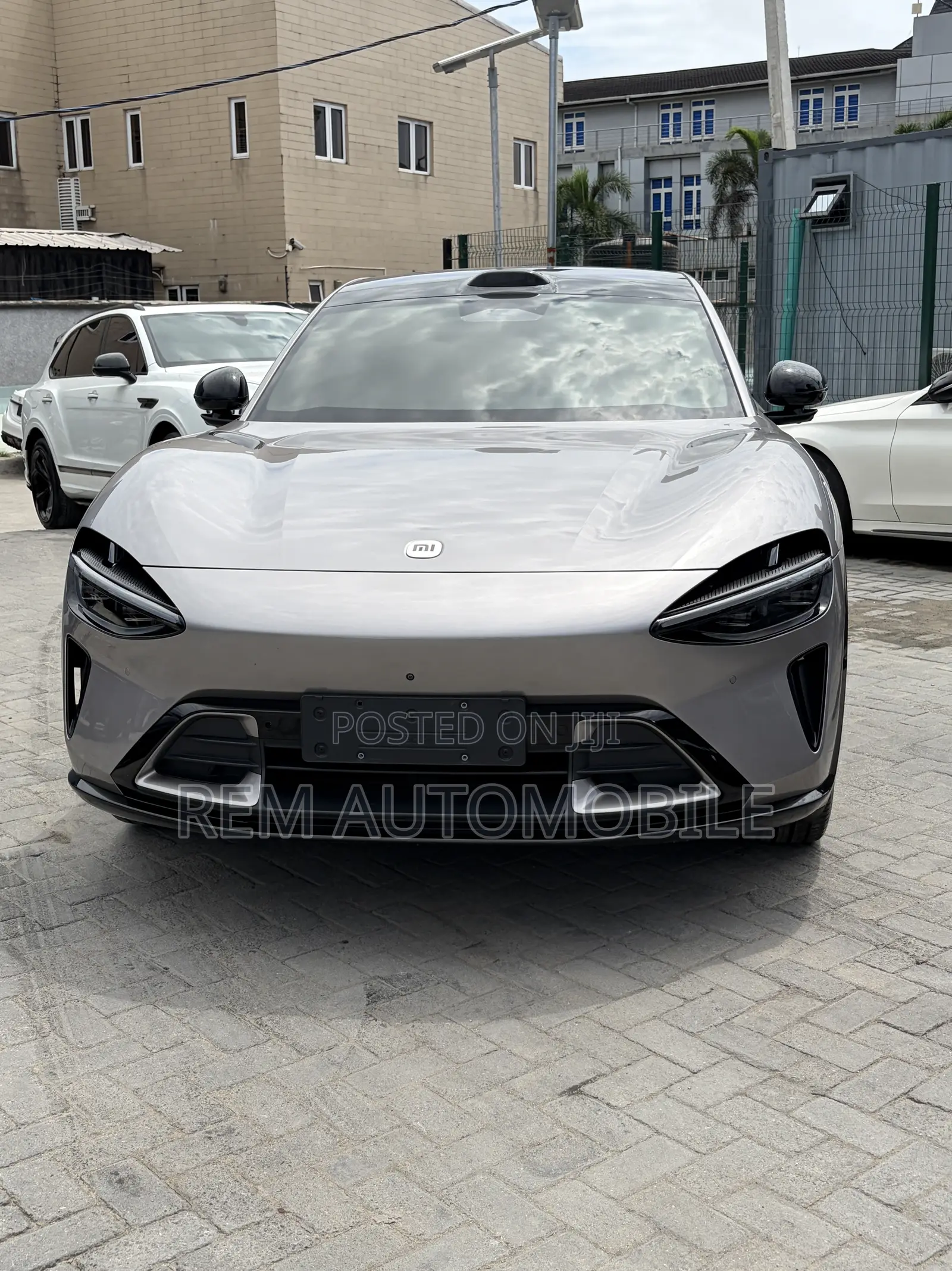 Xiaomi YU7 2025 Silver