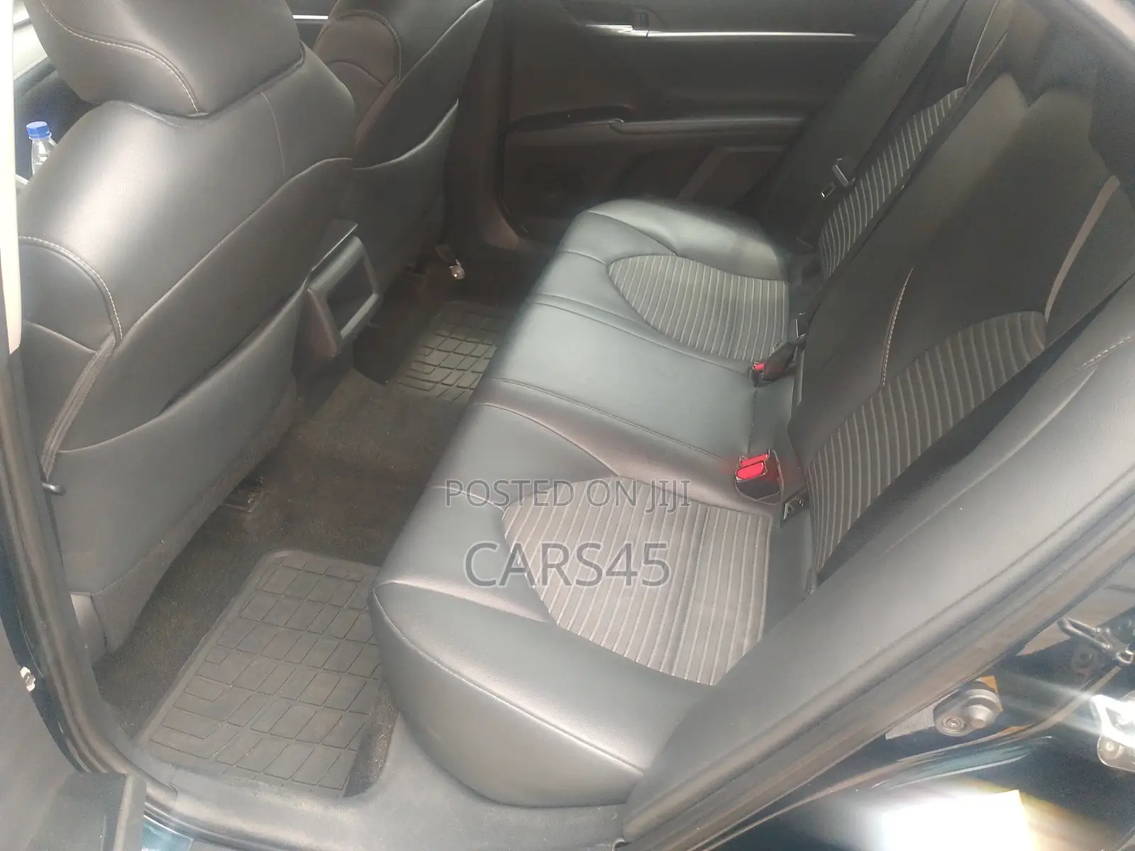 Toyota Camry 2019 Blue