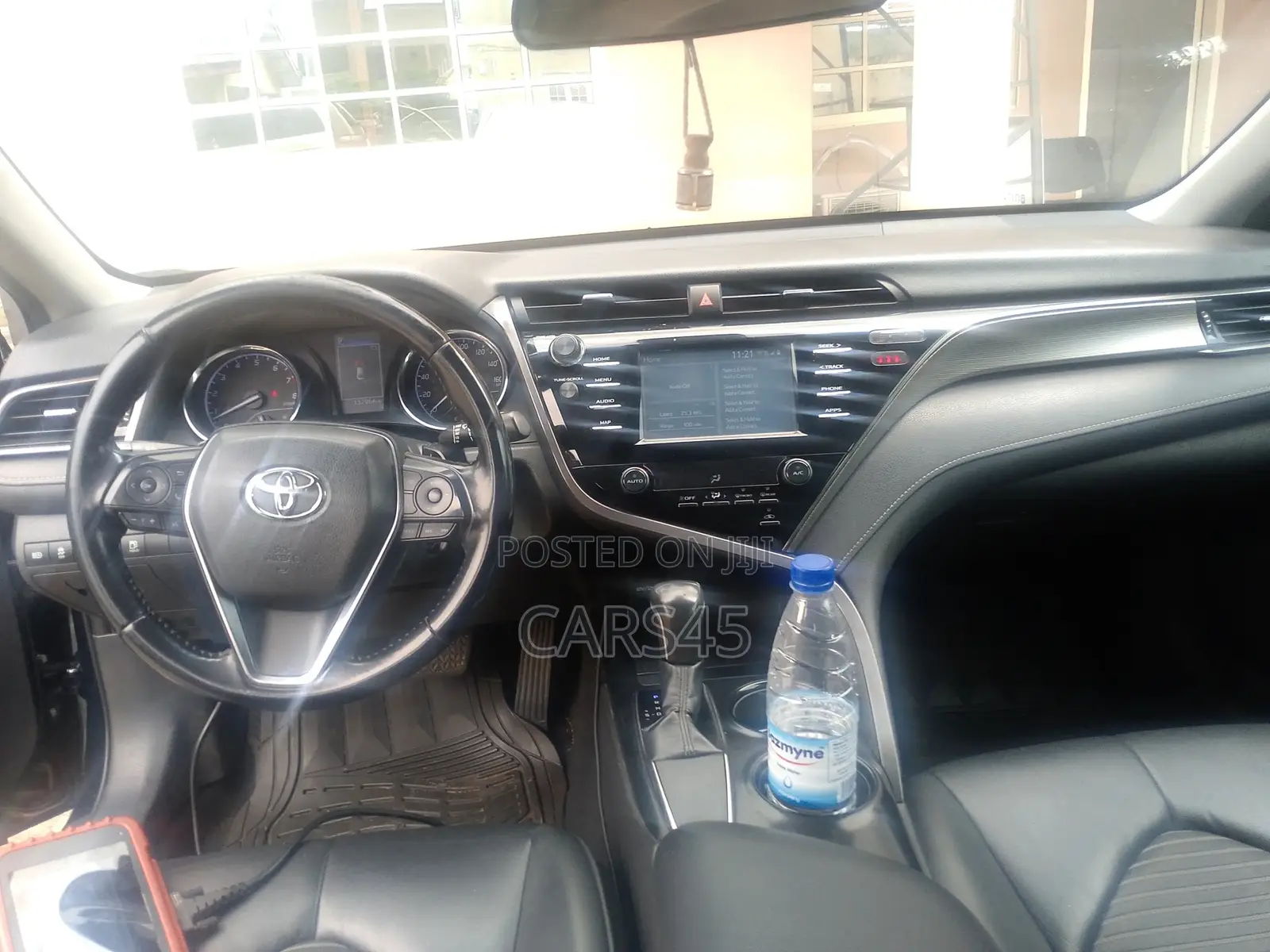 Toyota Camry 2019 Blue