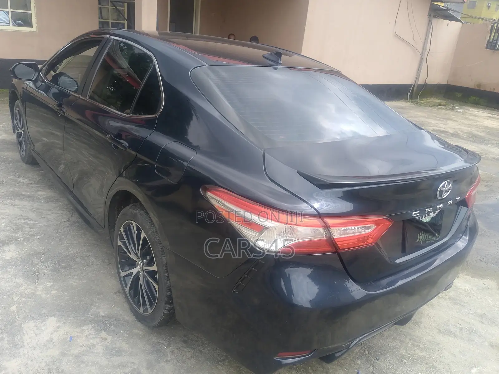 Toyota Camry 2019 Blue