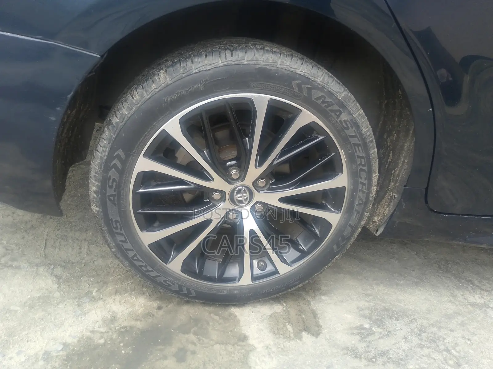 Toyota Camry 2019 Blue