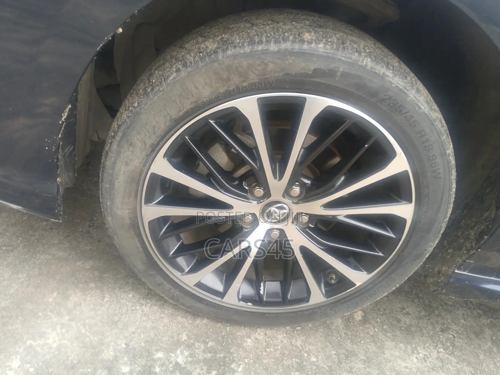 Toyota Camry 2019 Blue