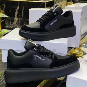 Footwears111