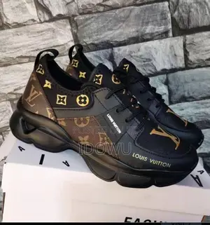 Footwears111