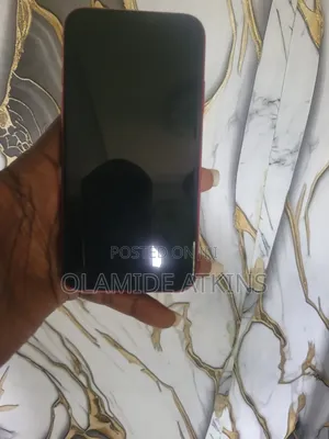 Apple iPhone 11 64 GB Red