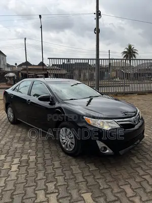 Toyota Camry LE 4dr Sedan (2.5L 4cyl 6A) 2012 Black