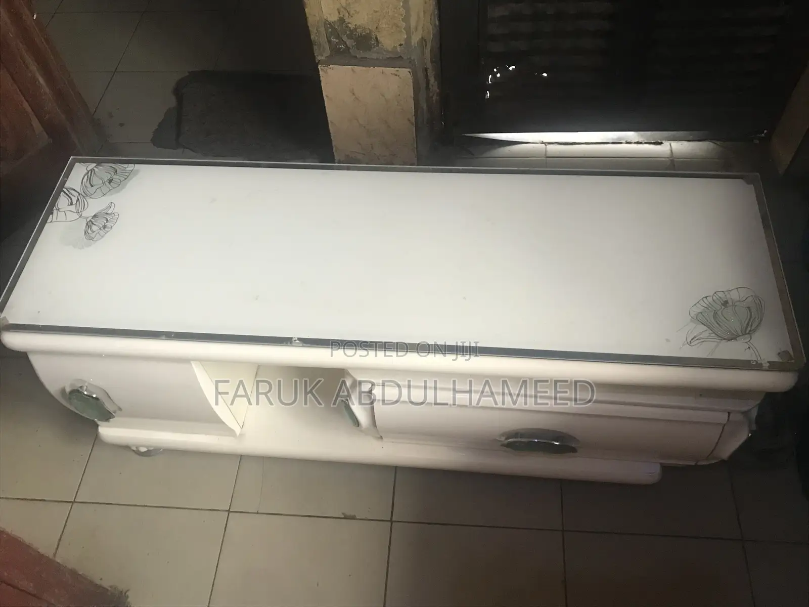 Foreign TV Stand