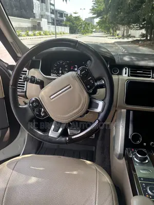 Land Rover Range Rover 2021 White