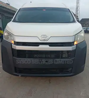 Toyota HiAce 2020 White