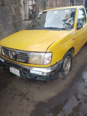 Nissan Caravan Yellow 1999 Model Petrol