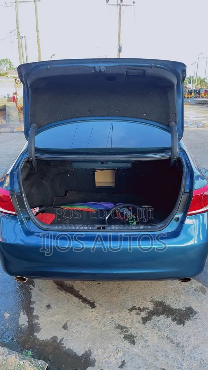 Lexus ES 350 2010 Blue