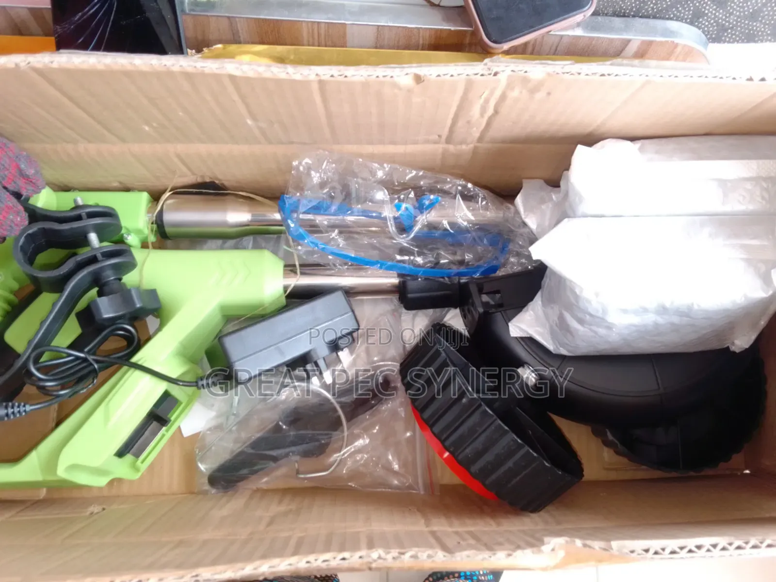 Grass Cutter Rechargeable