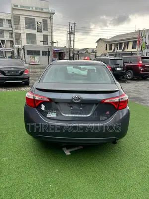 Toyota Corolla 2016 Black