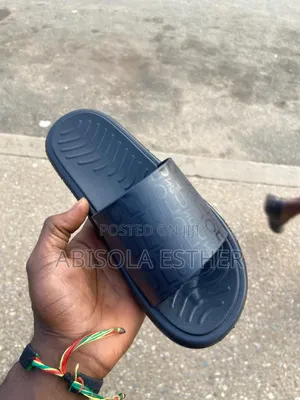 Men’s Outdoor Slippers – Reliable Pair for Everyday Movement