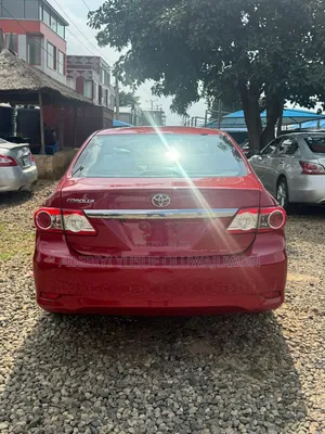Toyota Corolla 2013 Red