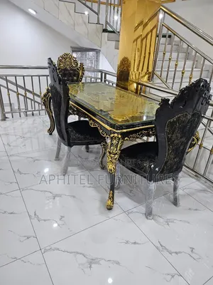 Royal Dining