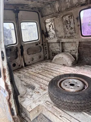 Ford Transit 2000 White