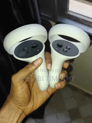 Oculus Quest 2 VR Headset