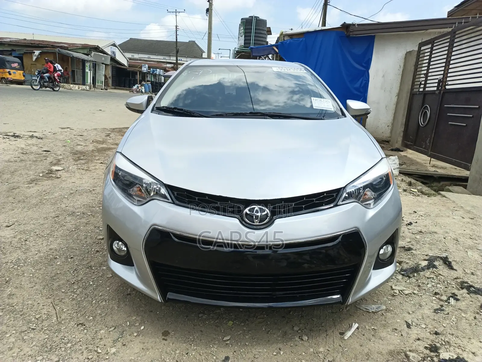 Toyota Corolla 2015 Silver