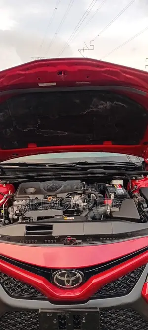 Toyota Camry 2018 Red