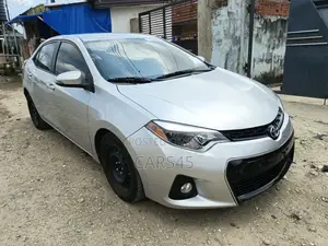 Toyota Corolla 2015 Silver