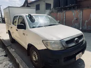 Toyota Hilux 2.7 VVT-i 4X4 SRX 2012 White
