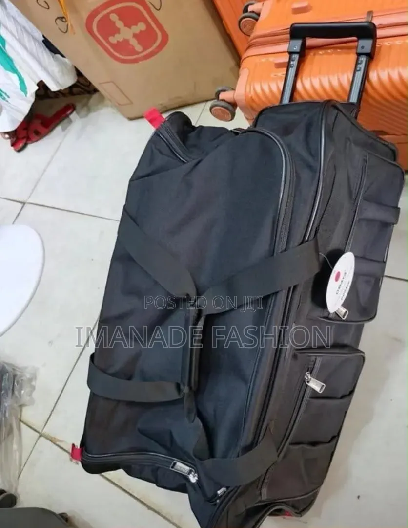 Omaya Rolling Travel Bag