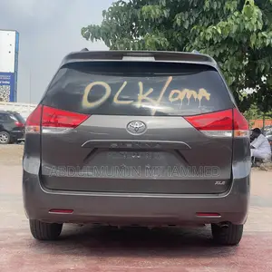 Toyota Sienna 2014 Gray
