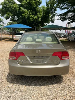 Honda Civic 2006 Gold