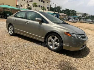 Honda Civic 2006 Gold