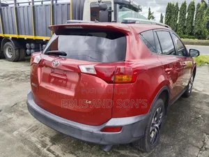 Toyota RAV4 2014 Red