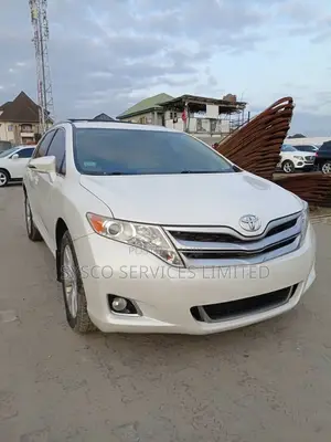 Toyota Venza LE 2015 White