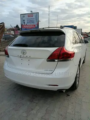 Toyota Venza LE 2015 White
