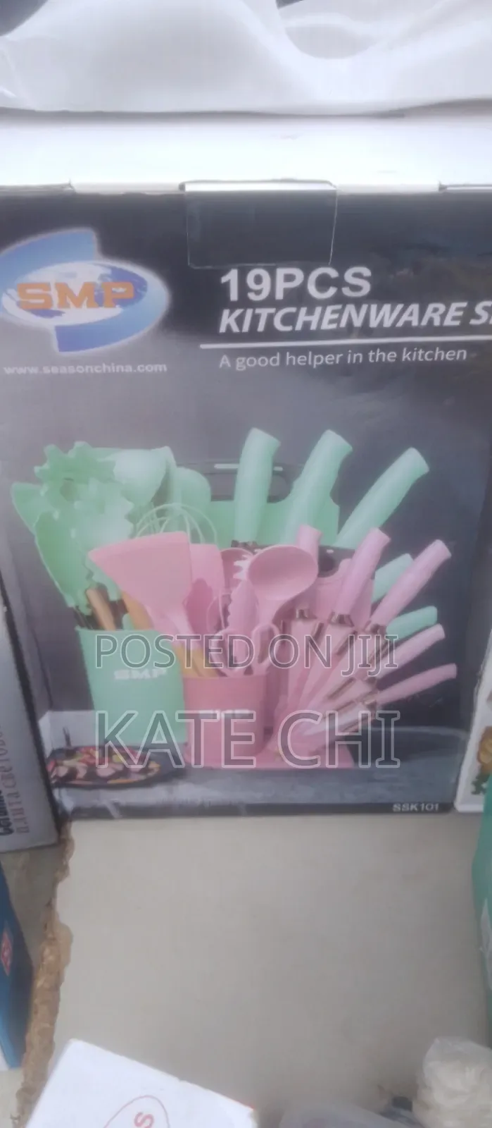 19 PCs Kitchenware Set