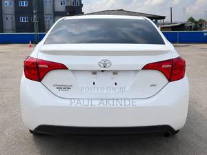 Toyota Corolla SE Special Edition 4dr Sedan (1.8L 4cyl CVT) 2017 White