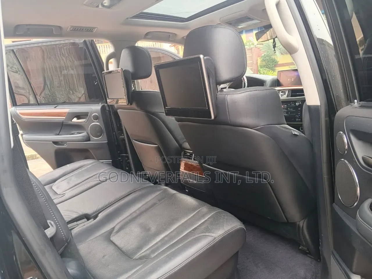 Lexus LX 2017 Black