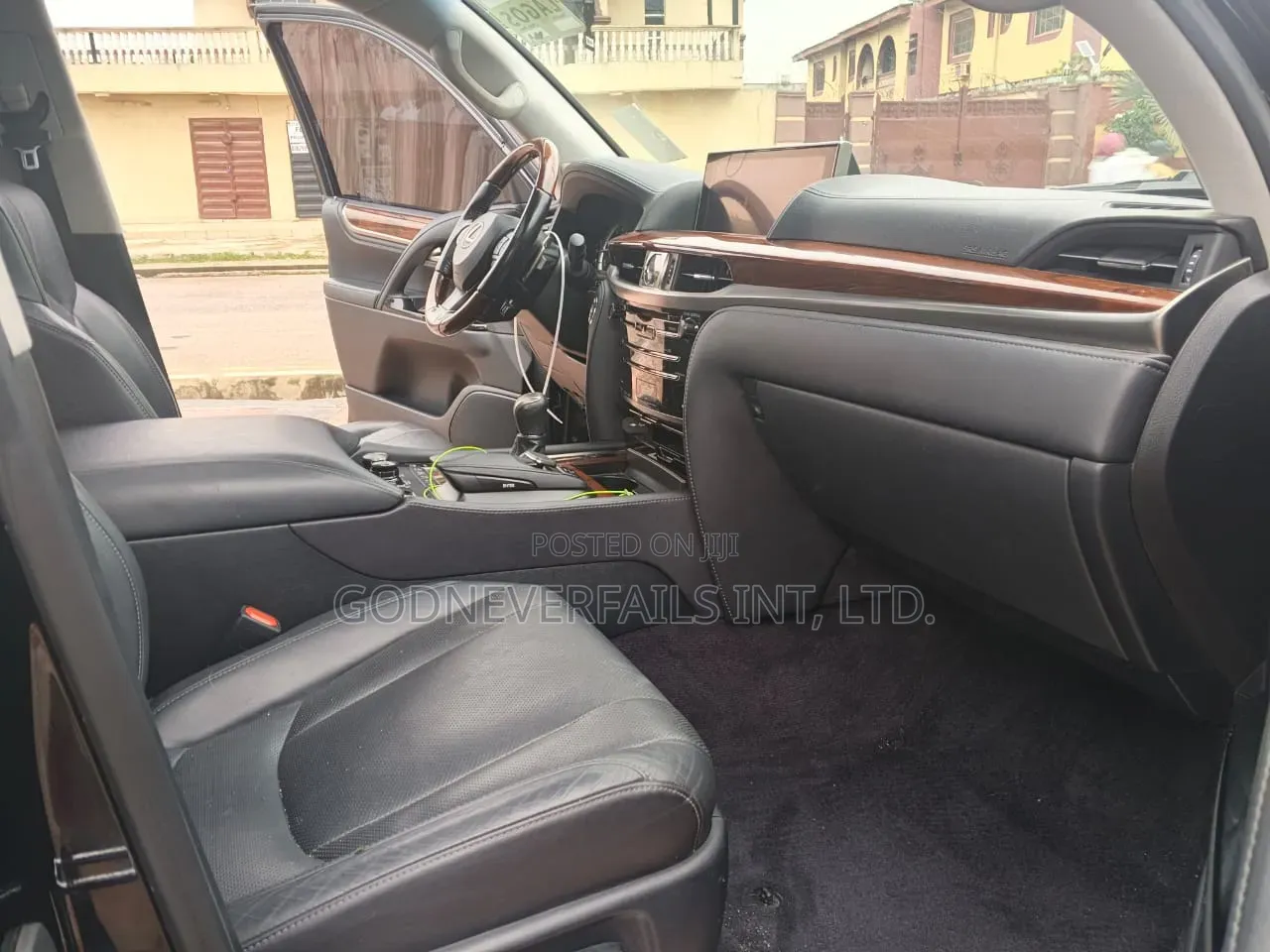 Lexus LX 2017 Black