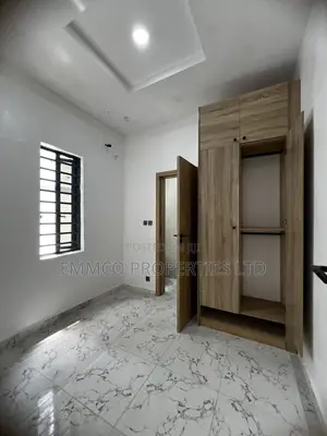 4bdrm Duplex in Ikota for rent