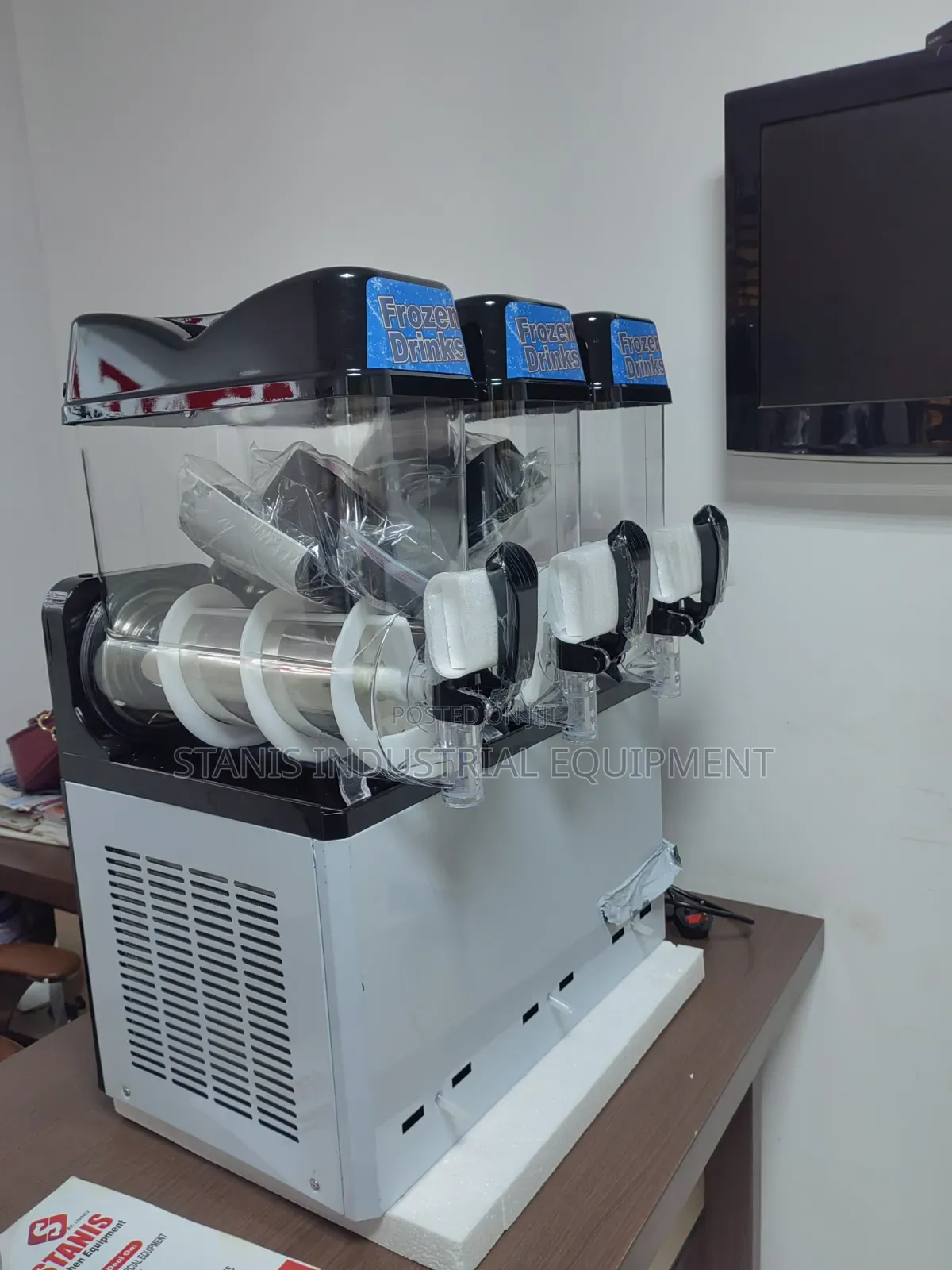 3 Chambers Slush Machine