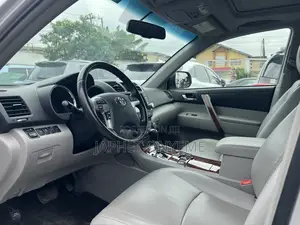 Toyota Highlander Limited 2012 Silver