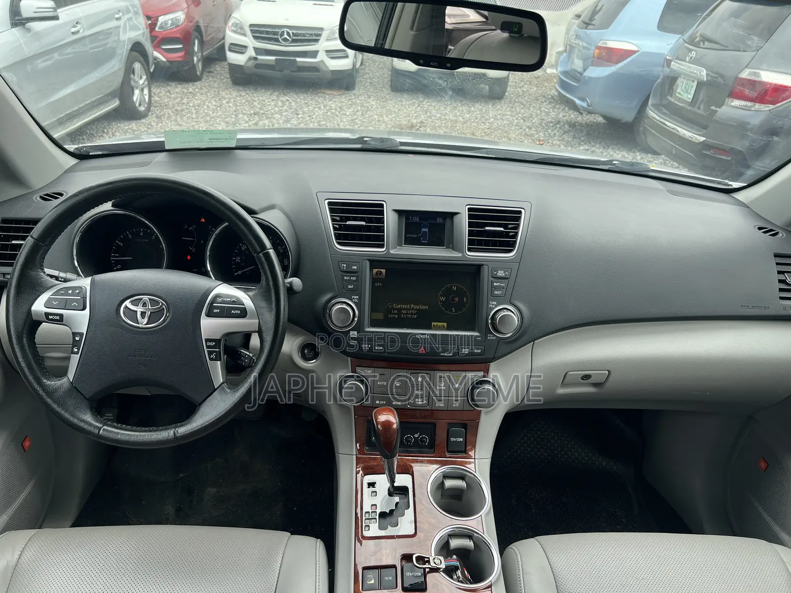 Toyota Highlander Limited 2012 Silver