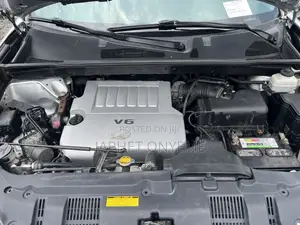 Toyota Highlander Limited 2012 Silver